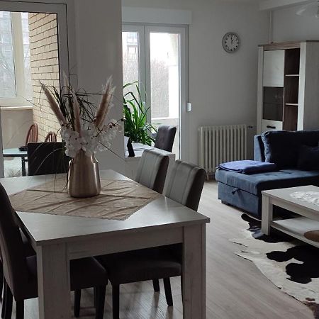Sunny Apartment Osijek, Self Check In Esterno foto