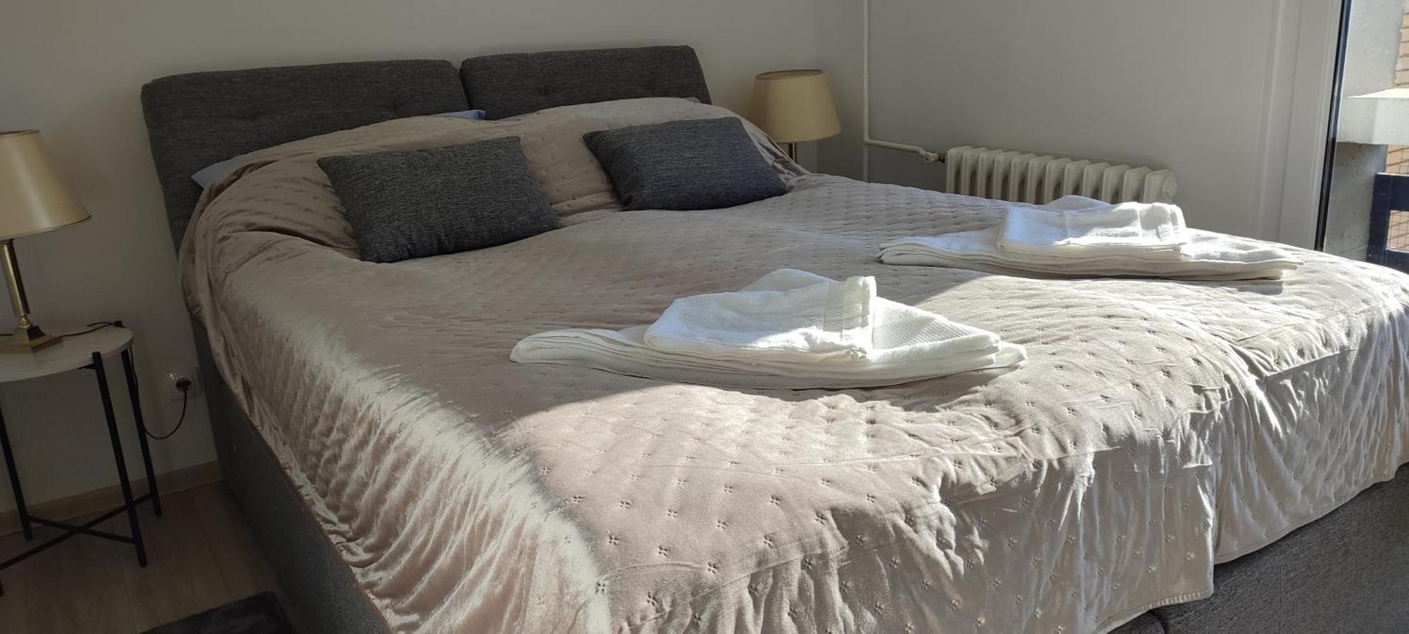 Sunny Apartment Osijek, Self Check In Esterno foto